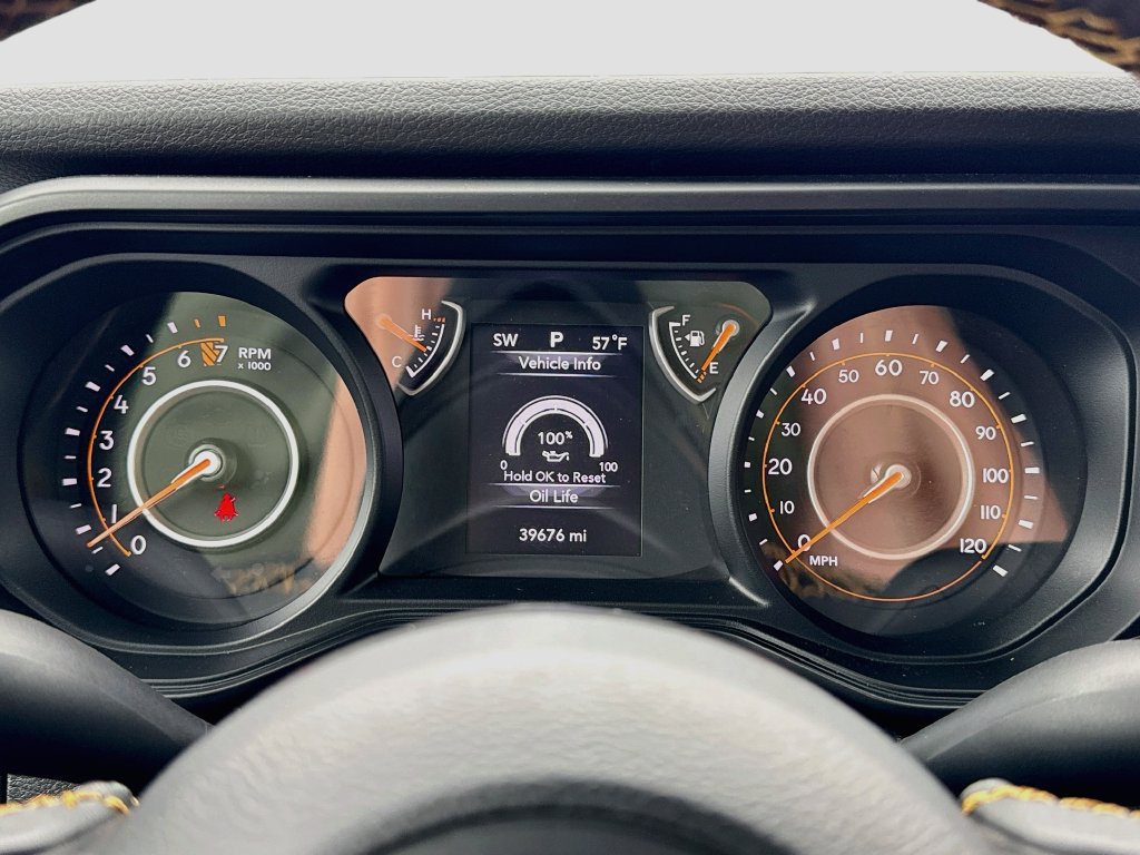 Used 2024 Jeep Gladiator Sport AWD/4WD image 15