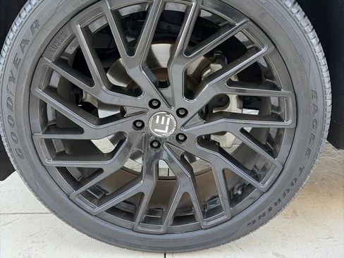 Used 2023 Lincoln Aviator Reserve w/ Equipment Group 201A RWD image 4