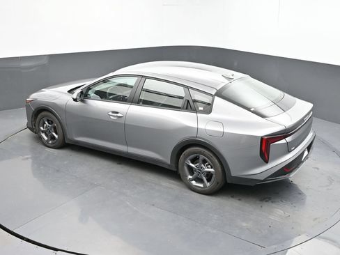 Used 2025 Kia K4 FWD image 33