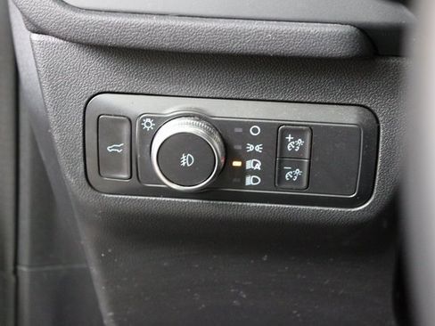 Used 2022 Ford Escape SEL w/ Equipment Group 302A image 9