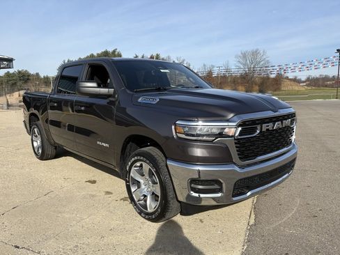 Used 2025 RAM 1500 Tradesman AWD/4WD image 7