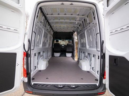 New 2026 Mercedes-Benz Sprinter 2500 image 29