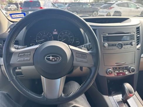 Used 2011 Subaru Outback 2.5i Premium w/ All-Weather Pkg image 11