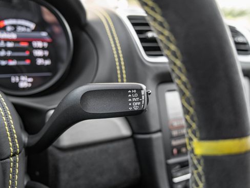 Used 2016 Porsche Cayman GT4 image 18