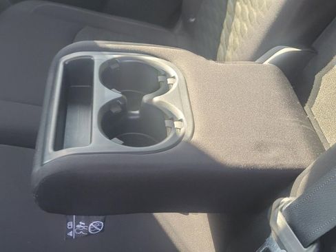 Used 2024 Nissan Pathfinder SV AWD/4WD image 30