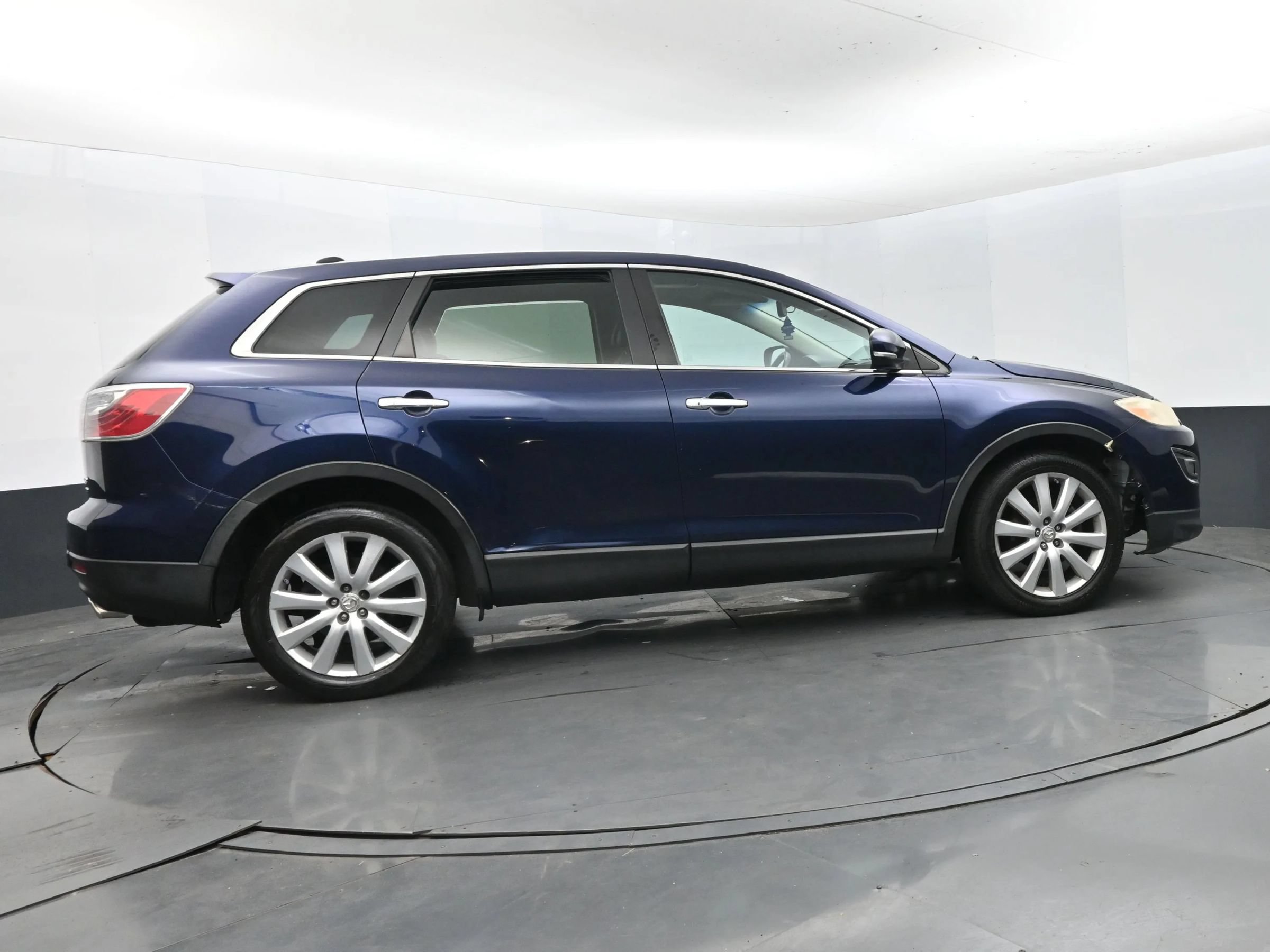 Used 2010 MAZDA CX-9 Grand Touring w/ Moonroof & Bose Audio Pkg AWD/4WD image 4