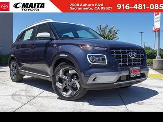 Used 2021 Hyundai Venue FWD video 1