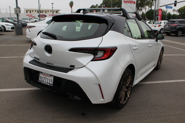 Certified 2025 Toyota Corolla Hatchback w/ SE Package FWD image 15