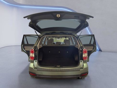 Used 2016 Subaru Forester 2.5i Premium AWD/4WD image 13