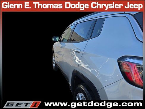 Certified 2024 Jeep Compass Latitude AWD/4WD image 10