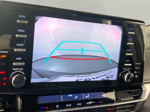 Used 2021 Toyota Sienna XSE w/ XSE Plus Package image 14