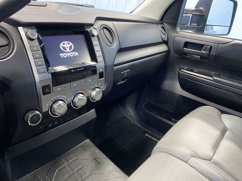 Used 2020 Toyota Tundra SR image 12