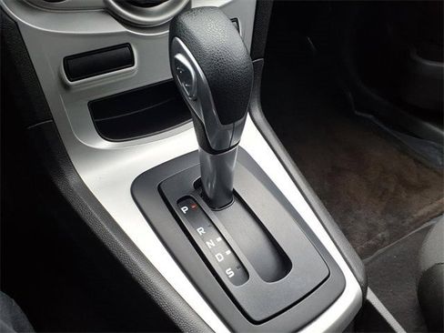 Used 2017 Ford Fiesta SE image 17