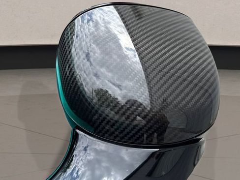 Used 2025 Aston Martin V8 Vantage Coupe image 8