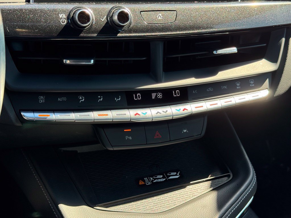 Used 2024 Cadillac CT4 Luxury w/ Sun And Sound Package RWD image 33