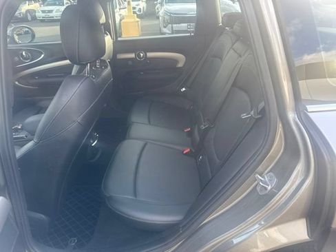 Used 2016 MINI Cooper Clubman FWD image 11