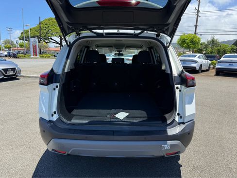 Used 2023 Nissan Rogue S FWD image 11