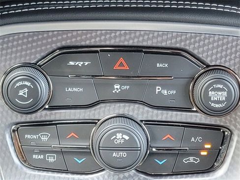 Used 2016 Dodge Challenger SRT Hellcat image 29