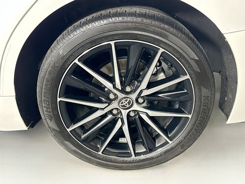 Used 2023 Toyota Camry SE image 11