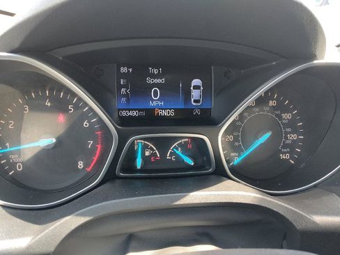 Used 2017 Ford Escape SE w/ Equipment Group 201A AWD/4WD image 23