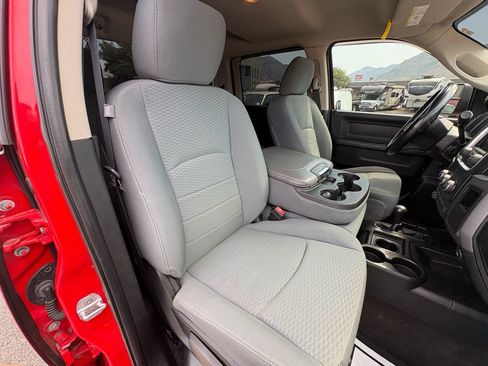 Used 2013 RAM 2500 Tradesman w/ Chrome Appearance Group AWD/4WD image 30