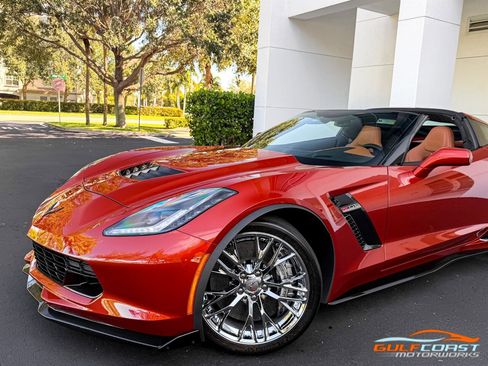 Used 2015 Chevrolet Corvette Z06 w/ 3LZ Preferred Equipment Group image 11