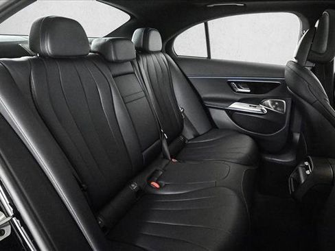 Used 2025 Mercedes-Benz E 350 4MATIC Sedan w/ Driver Assistance Package image 22