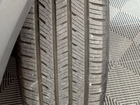 Used 2020 Ford Explorer Limited RWD image 28