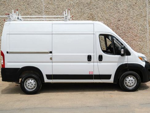 Used 2023 RAM ProMaster 2500 FWD image 8