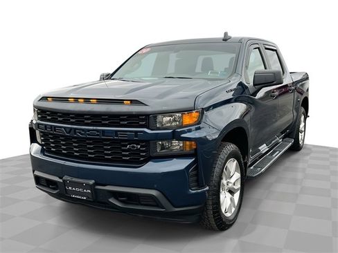 Used 2020 Chevrolet Silverado 1500 Custom w/ Custom Value Package image 1