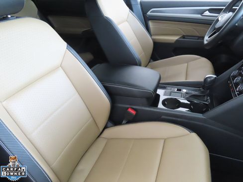 Used 2023 Volkswagen Atlas Cross Sport SE FWD image 26
