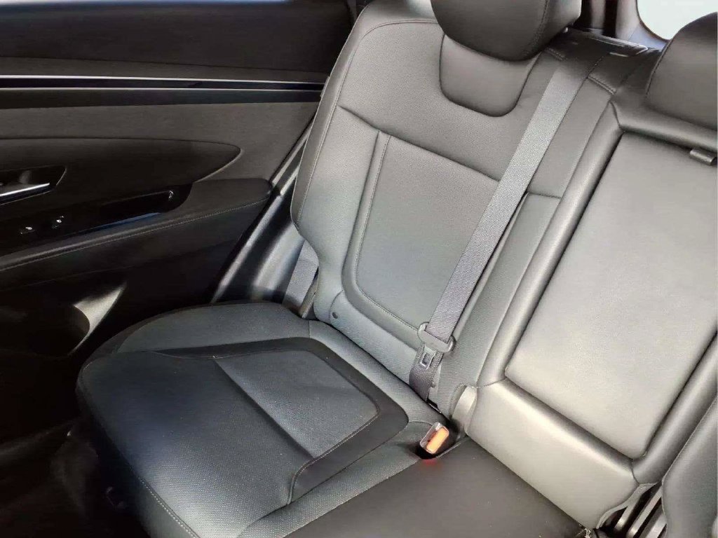 Used 2024 Hyundai Tucson Limited FWD image 15