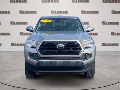 Used 2019 Toyota Tacoma SR image 8