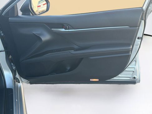 Used 2021 Toyota Camry XSE w/ Navigation Package image 34