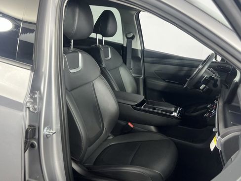 Used 2025 Hyundai Tucson Limited image 33