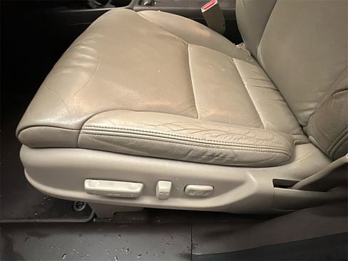 Used 2013 Honda CR-V EX-L image 9