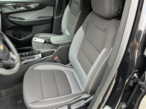 Used 2024 Chevrolet TrailBlazer LT FWD image 20