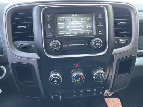 Used 2016 RAM 2500 Tradesman w/ Chrome Appearance Group AWD/4WD image 16
