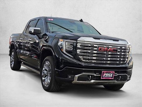 Used 2025 GMC Sierra 1500 Denali w/ Denali Reserve Package AWD/4WD image 3