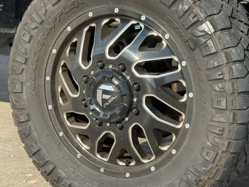 Used 2020 Ford F350 Lariat w/ Lariat Value Package AWD/4WD image 7
