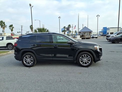 Used 2023 GMC Terrain SLT image 9