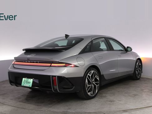 Used 2023 Hyundai Ioniq 6 Limited RWD image 3