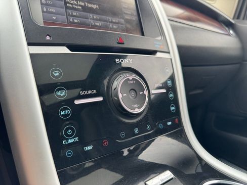 Used 2014 Ford Edge Limited w/ Equipment Group 301A AWD/4WD image 22