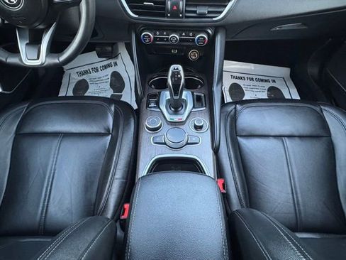 Used 2020 Alfa Romeo Giulia Ti w/ Nero Edizione image 21