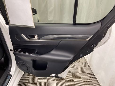 Used 2016 Lexus GS 200t w/ Premium Package image 32