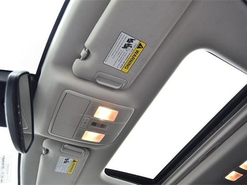 Used 2023 MAZDA CX-9 Touring image 21