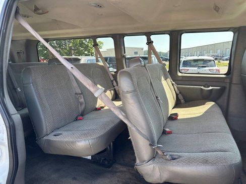 Used 2019 Chevrolet Express 3500 LT w/ LT Preferred Equipment Group RWD image 27