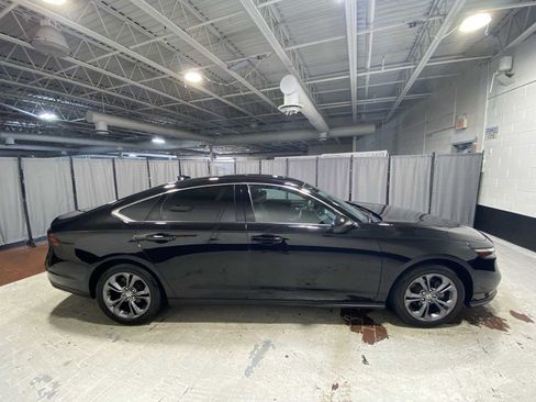 Used 2023 Honda Accord EX image 27