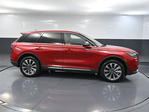 Used 2022 Lincoln Corsair Reserve w/ Equipment Group 201A image 4