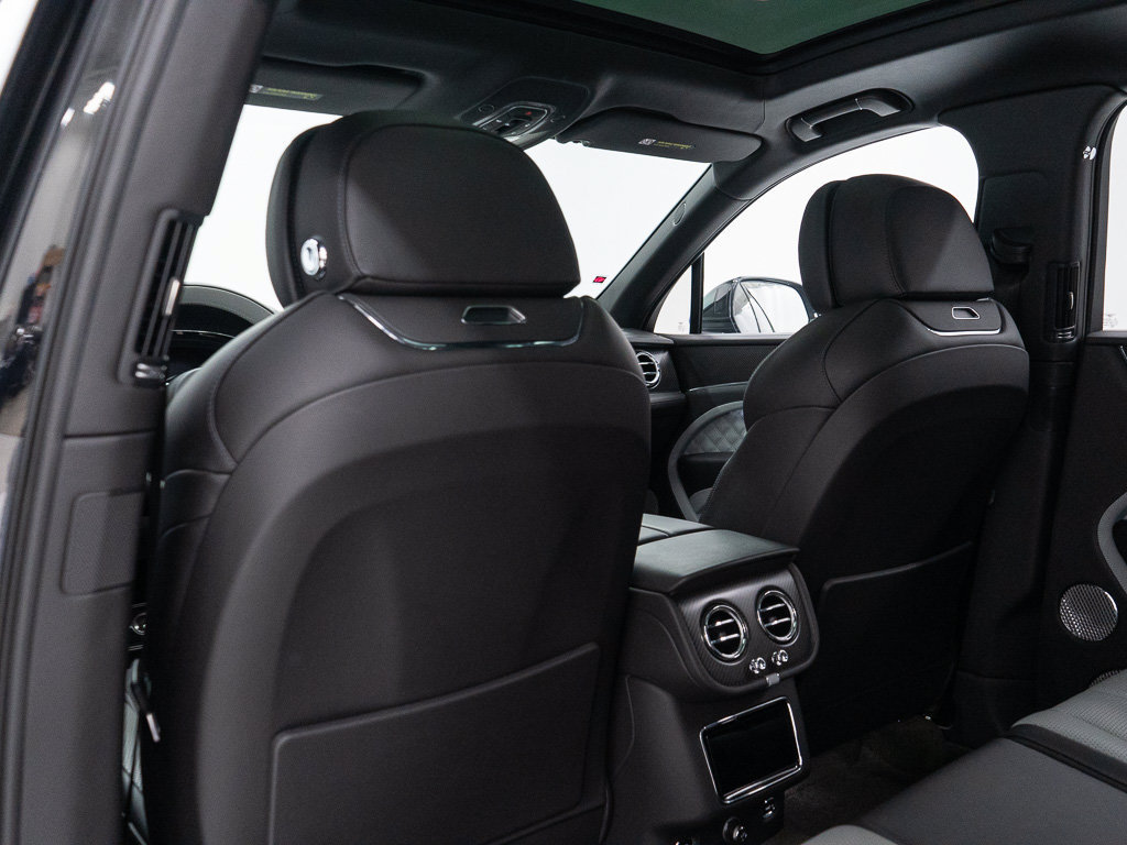 Certified 2022 Bentley Bentayga AWD/4WD image 23